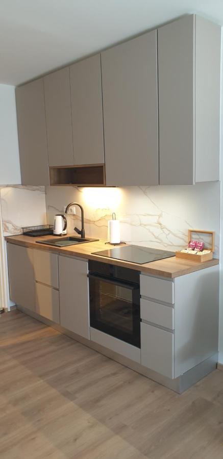 Studio Apartment Hana Pula Exterior photo